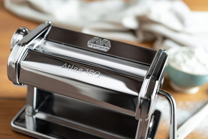 Marcato Atlas 150 Manual Pasta Machine - Stainless Steel Pasta Roller - Image 2